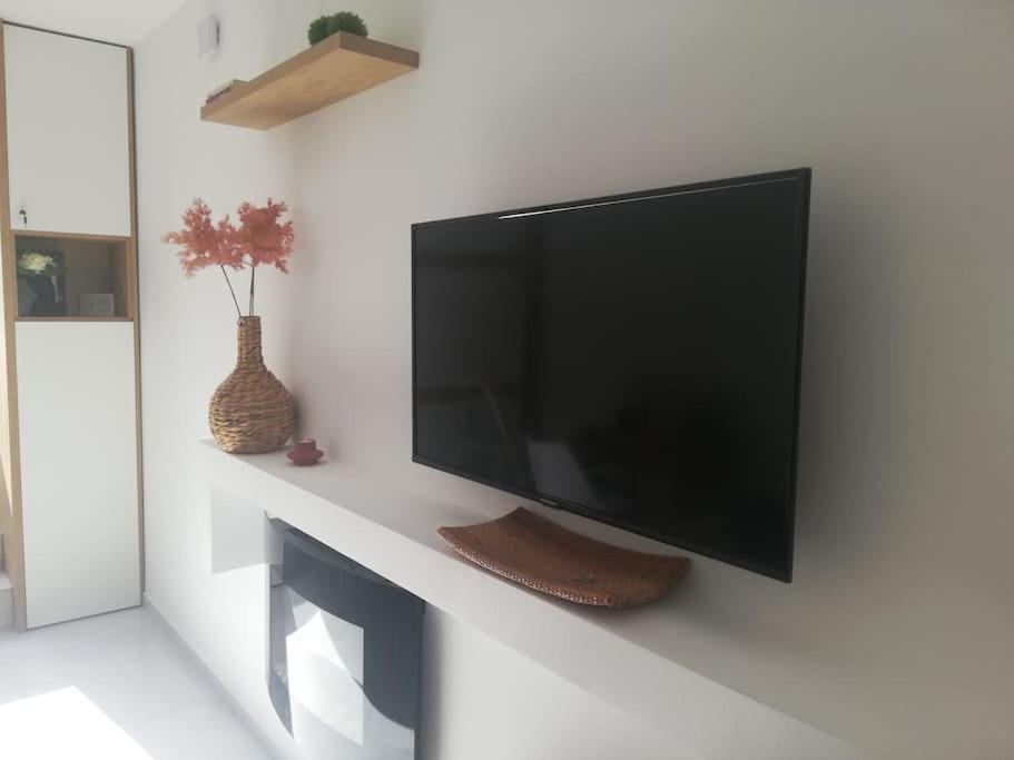Brio Luxurious Urban Stay In Heraklio,Wifi,Αc Heraklion  Екстер'єр фото