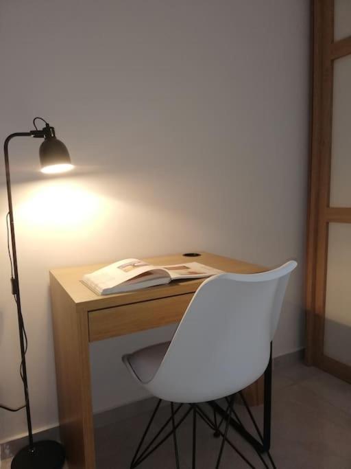 Brio Luxurious Urban Stay In Heraklio,Wifi,Αc Heraklion  Екстер'єр фото